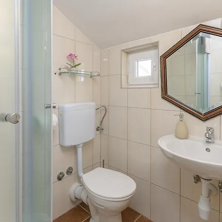 Carla With Private Pool & Kids Playground - Pet Friendly Villa