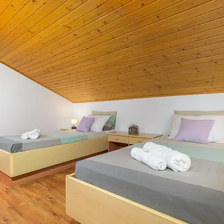 Villa Carla With Private Pool & Kids Playground - Pet Friendly *