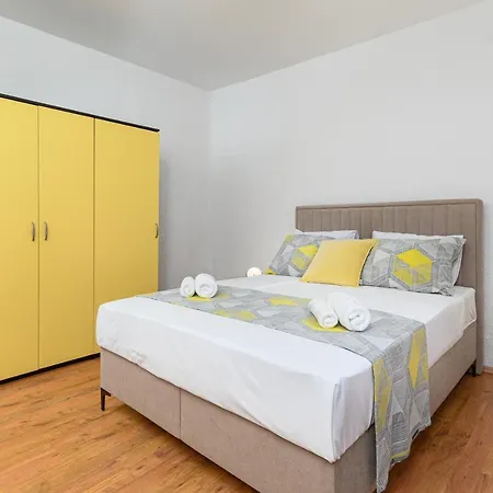 Villa Carla With Private Pool & Kids Playground - Pet Friendly *