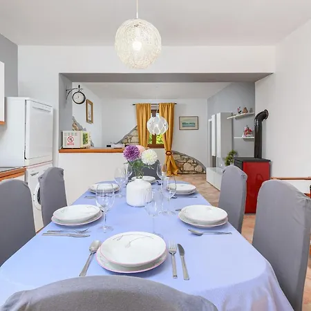 Villa Carla With Private Pool & Kids Playground - Pet Friendly *